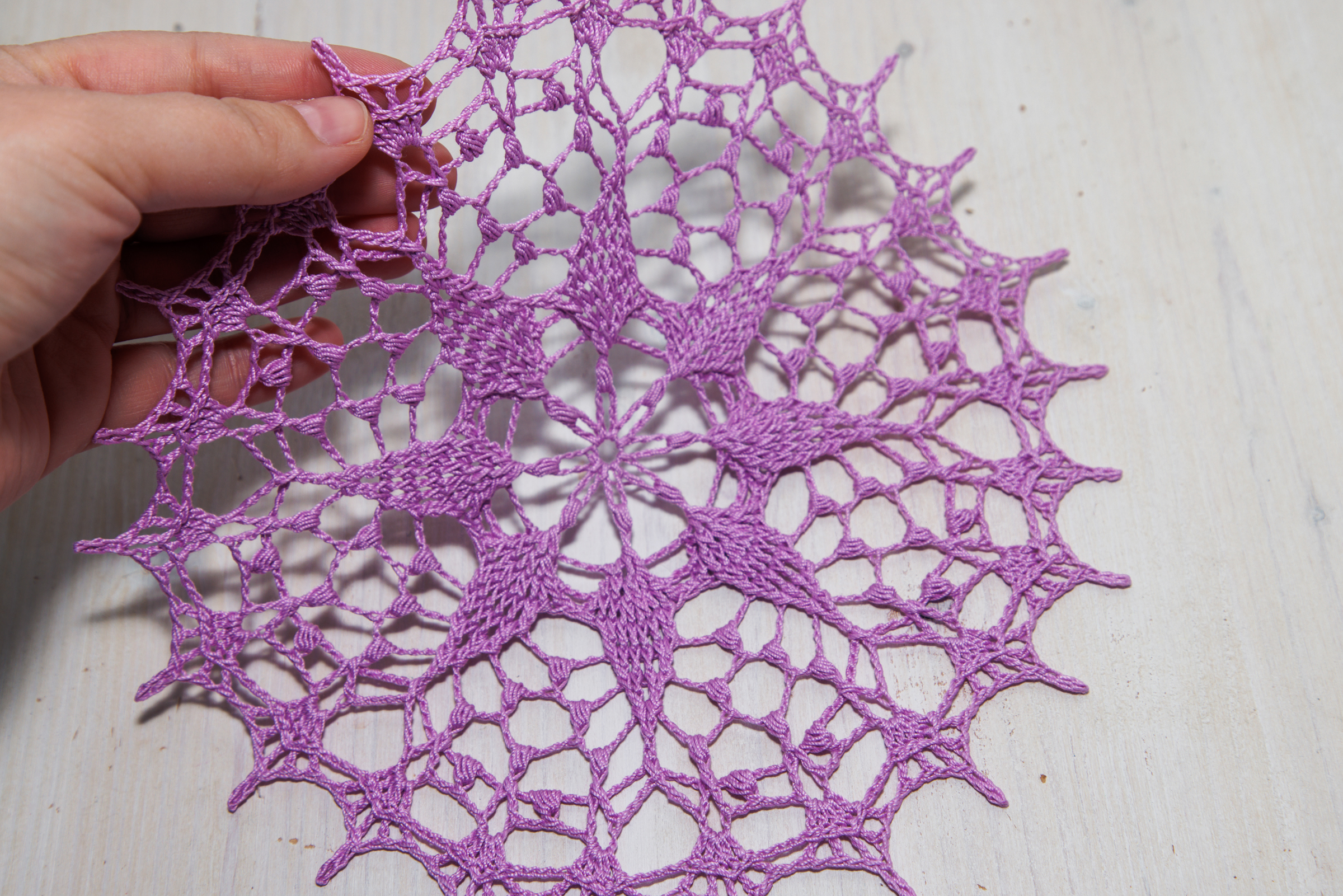 Purple crochet doily Nonna, 23 cm - Image 5
