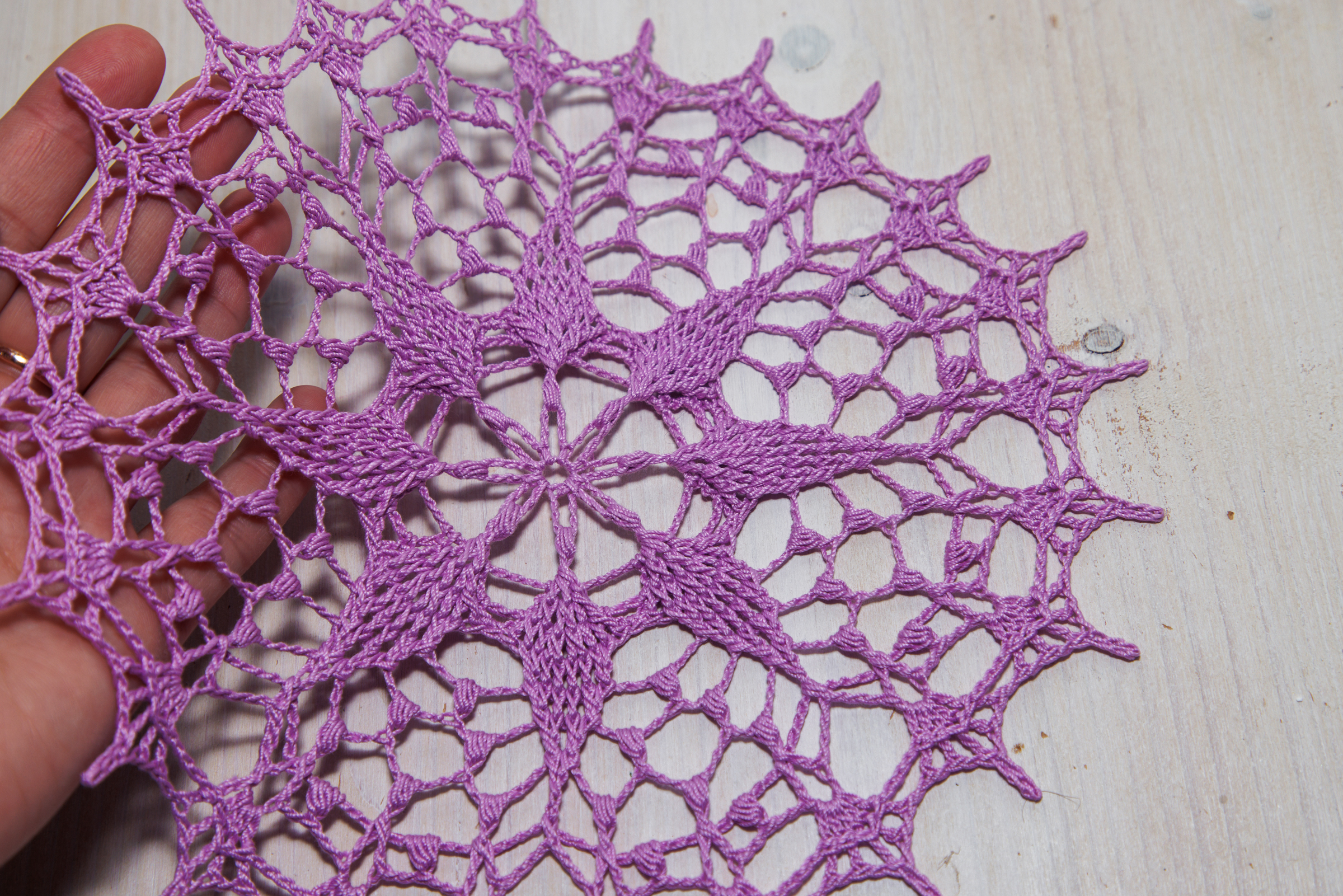 Purple crochet doily Nonna, 23 cm - Image 6
