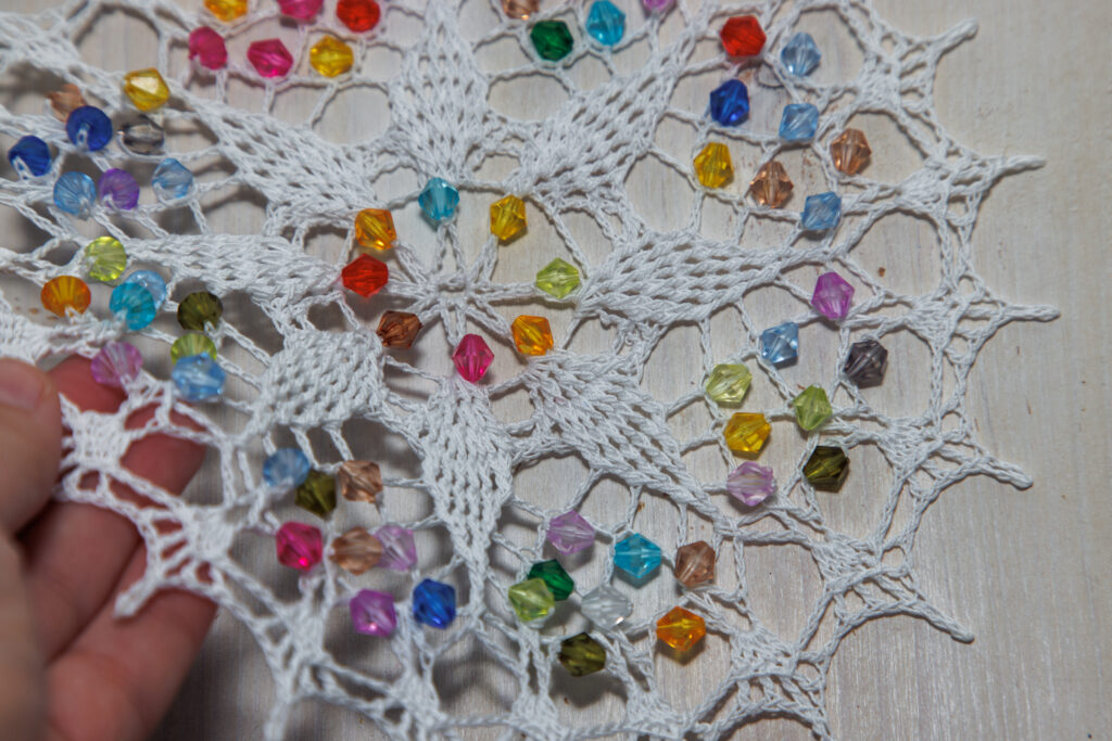 White crochet doily Nonna, with beads, 21 cm