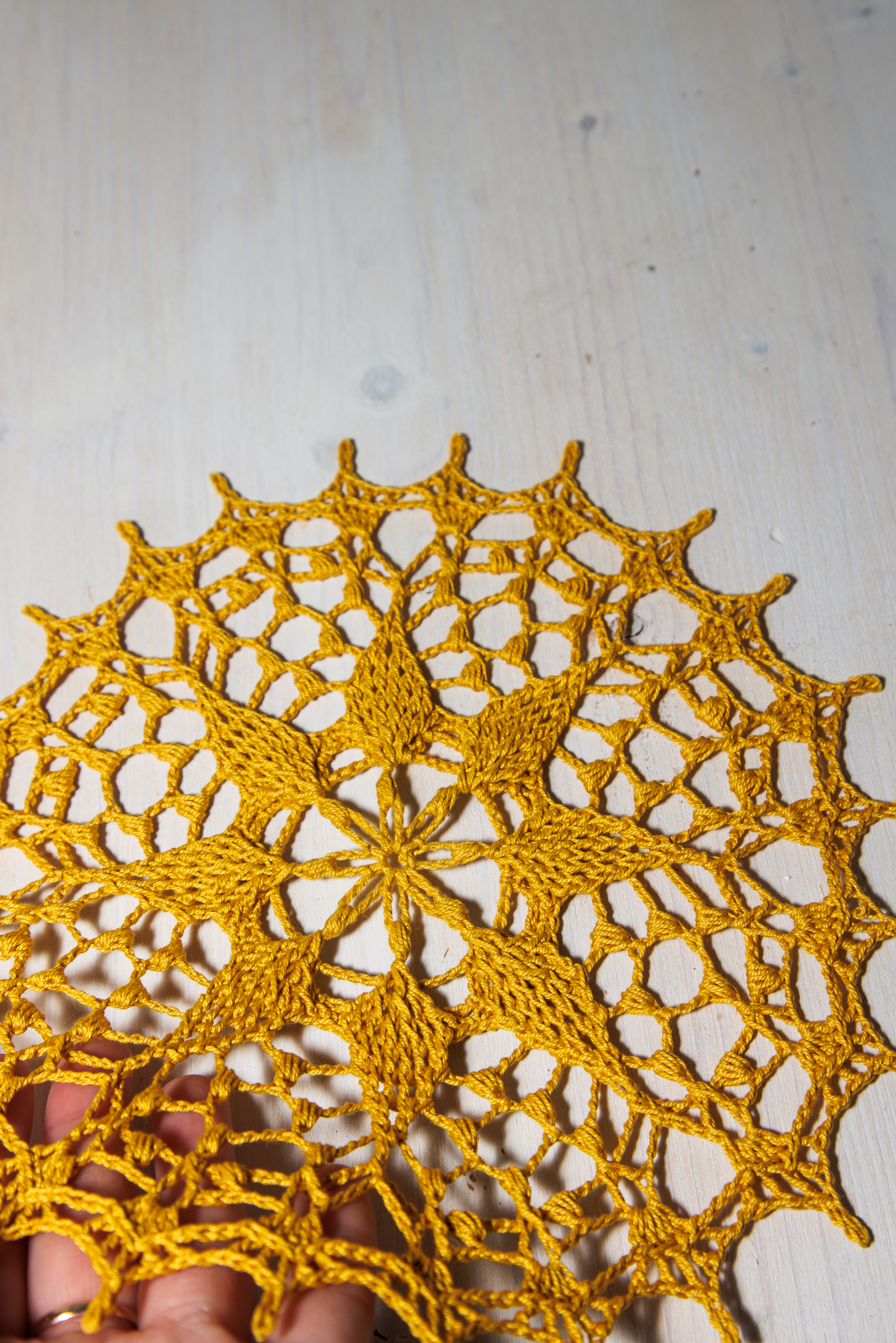 Yellow crochet doily Nonna, 23 cm - Image 8