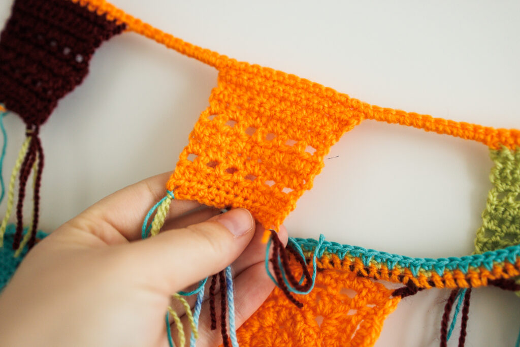 Random color garland