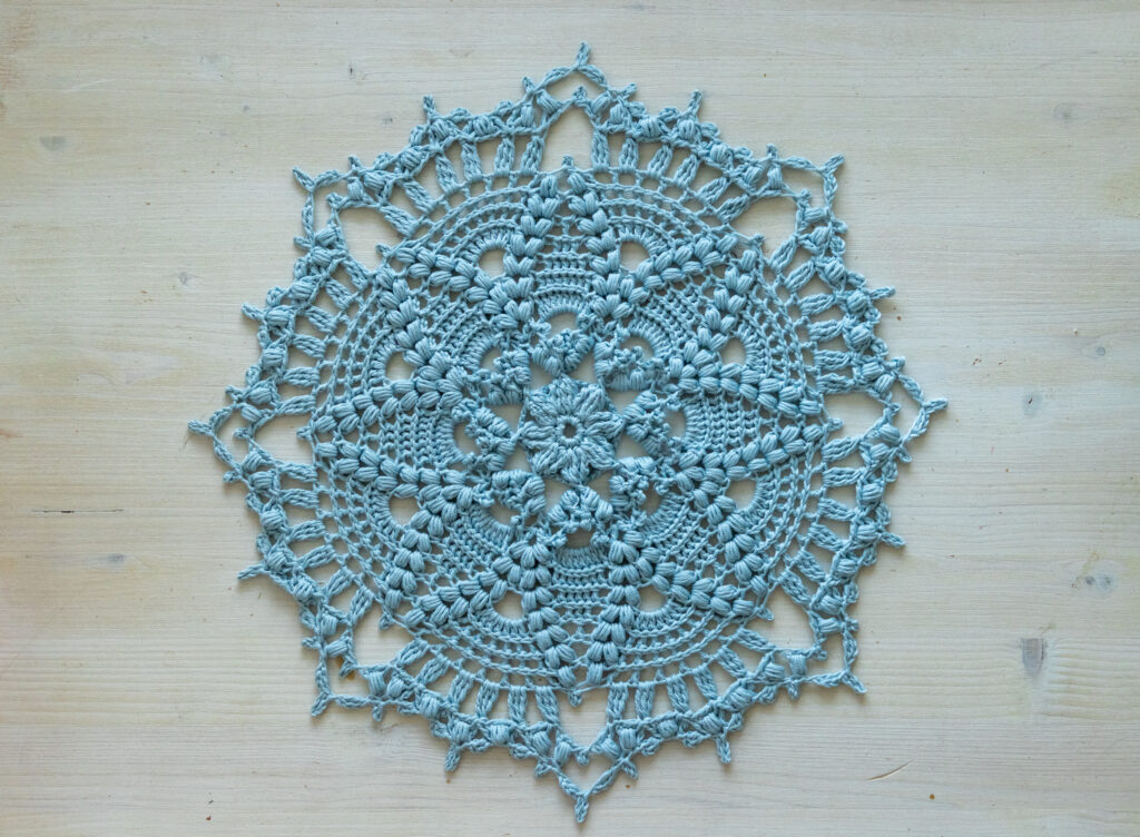 PDF Berenika doily crochet pattern