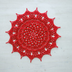 Red crochet doily, Ursula, 24 cm