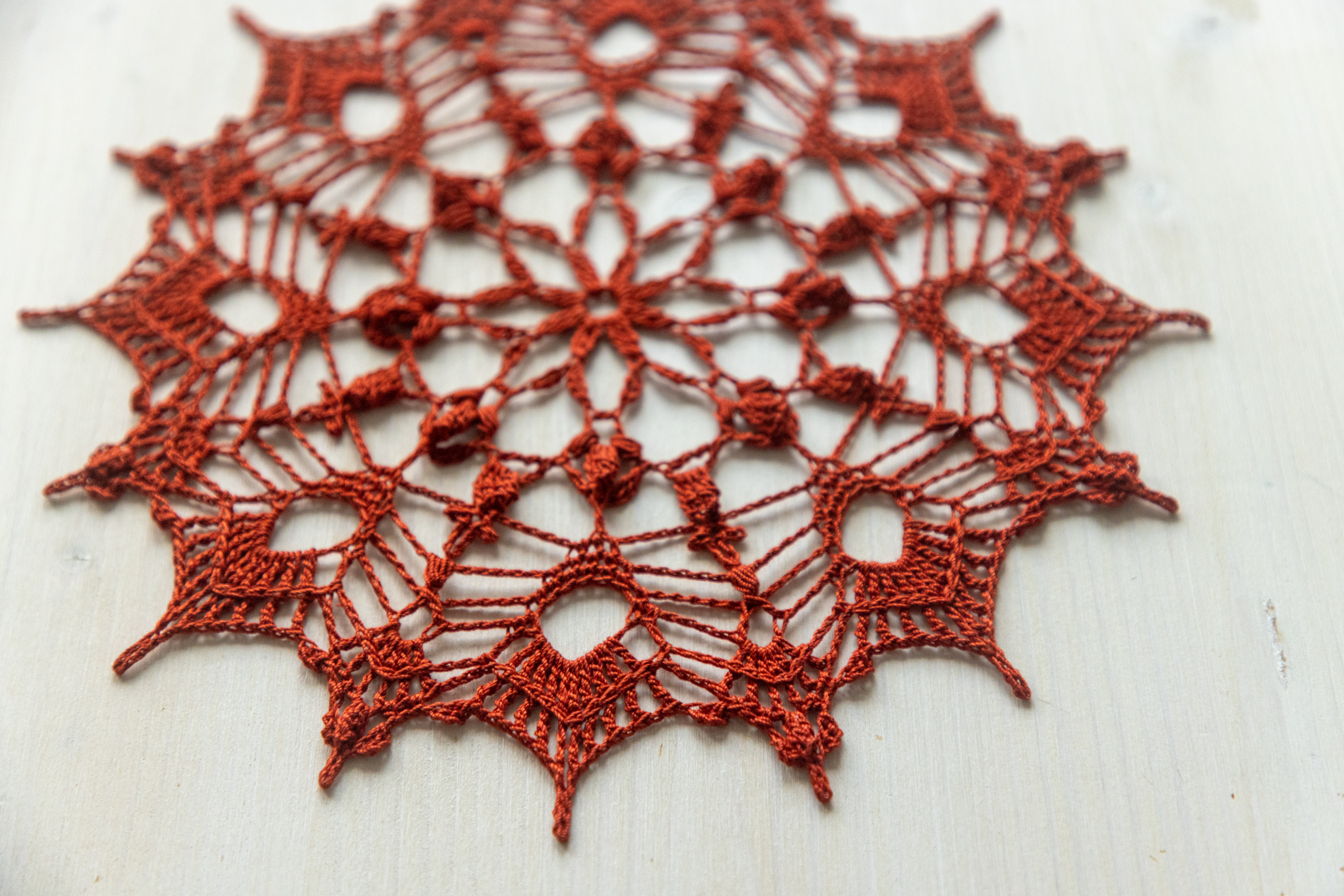 Wine red crochet doily, Gluhwein doily, 24 cm - Image 2