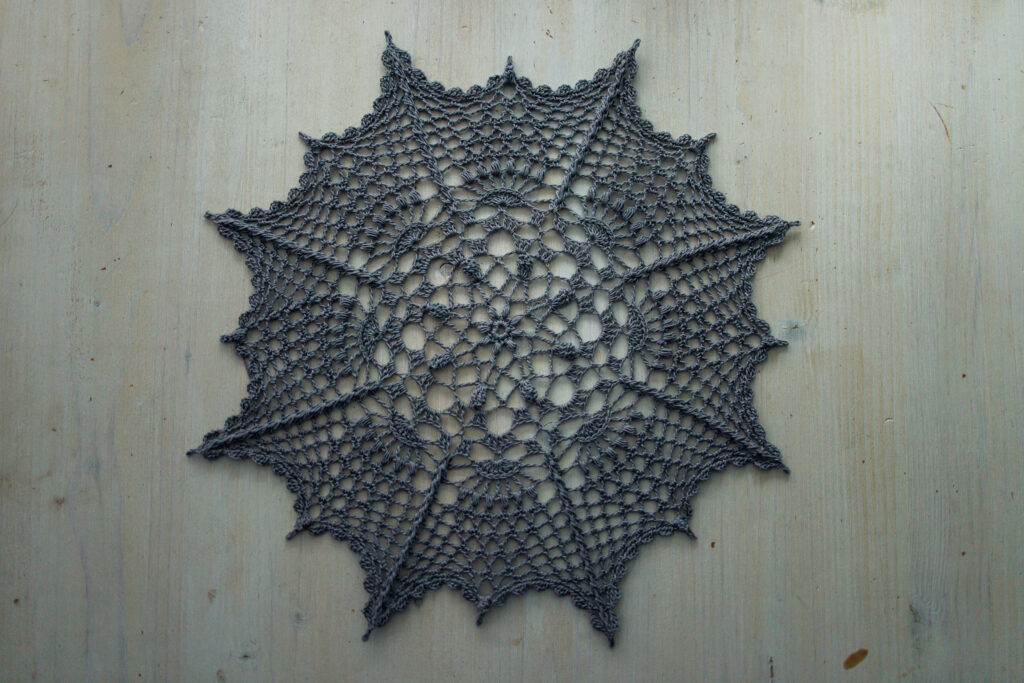 Gray crochet doily, 31 cm, Rosy doily