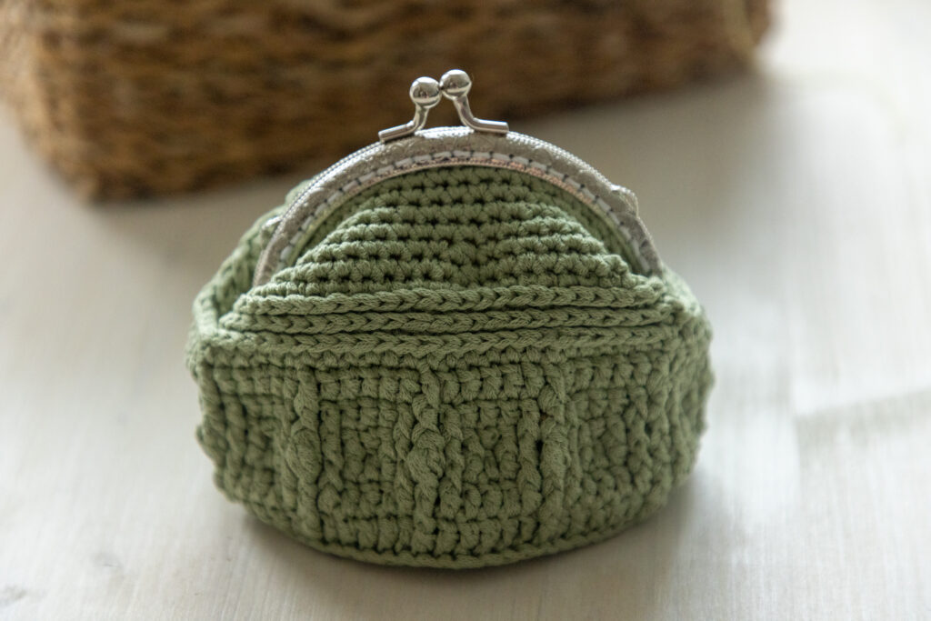 PDF Zatec coin purse - crochet pattern