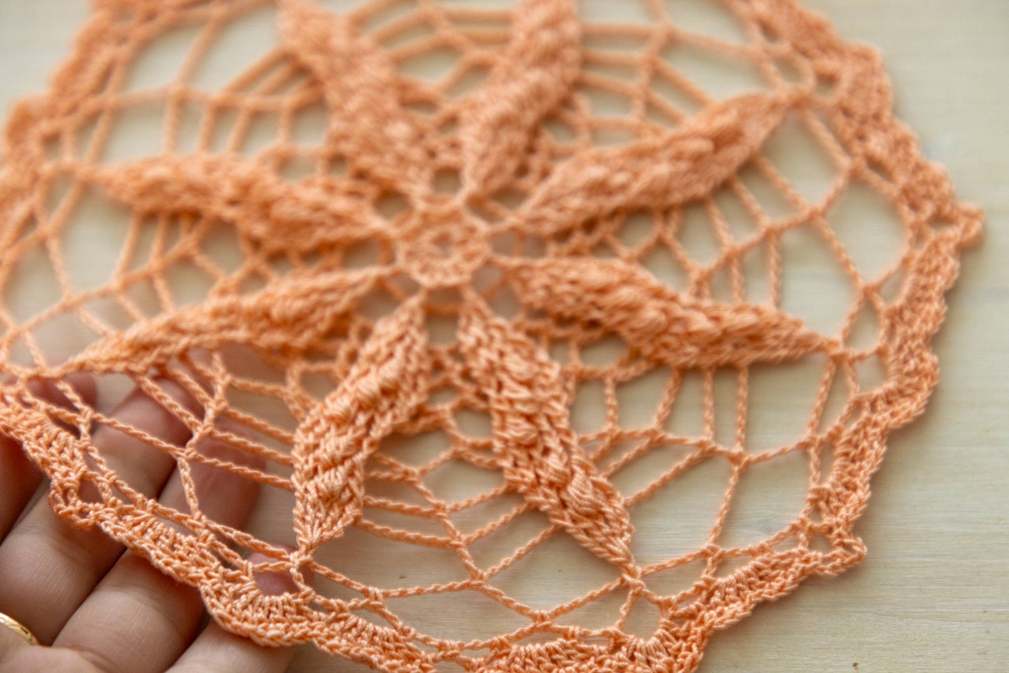 Lace crochet doily, Silvana, 20 cm - Image 4
