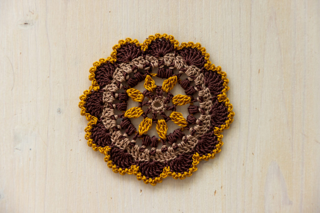 Gaga doily