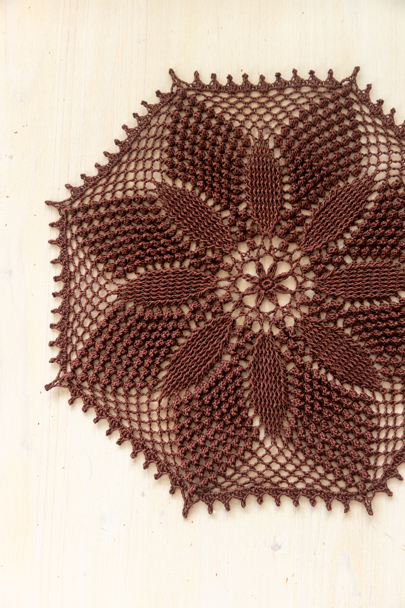 Brown crochet doily, Tabita, 31 cm - Image 8