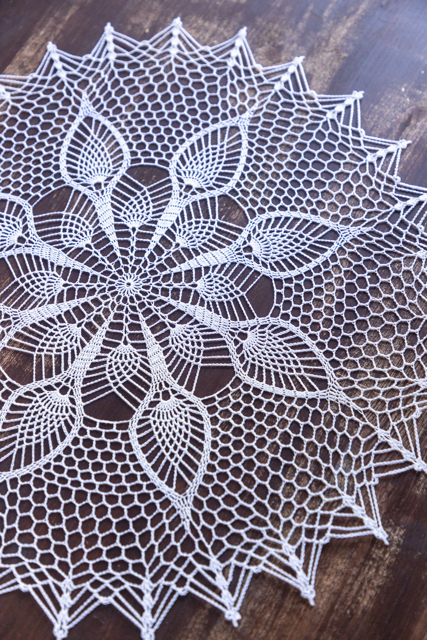 Vintage white crochet doily, 46 cm - Image 7