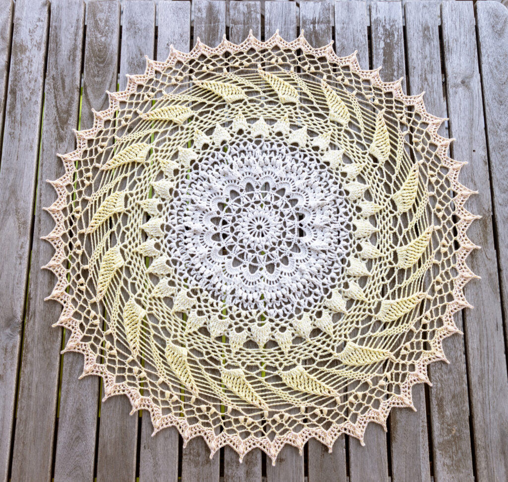 PDF Stella doily crochet pattern - 39 rounds