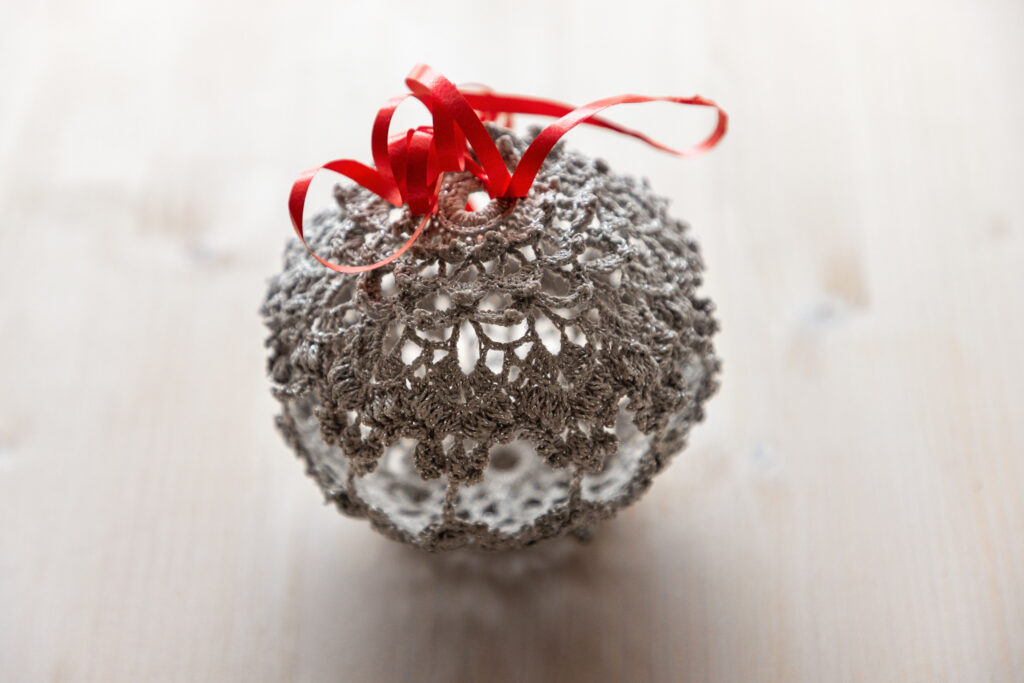 Magic crochet Christmas Tree Ball - Snegurochka, 11 cm