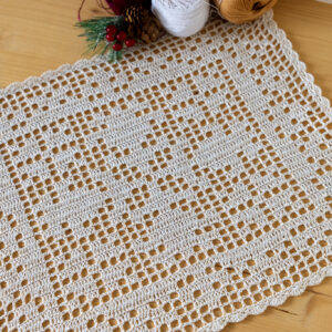 Beautiful vintage style crochet doily, 42x36 cm, 55 cm in diagonal