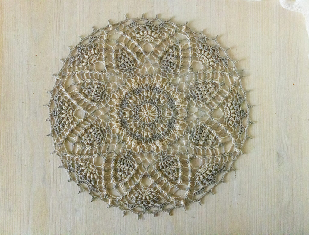 PDF Windy doily crochet pattern - 24 rounds