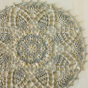 Beautiful crochet doily Windy in Christmas colors, 35 cm