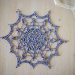 PDF Nikola doily pattern