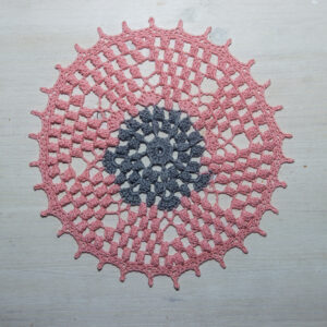 Textured crochet doily, Pole, 18 cm