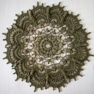 Dark Green crochet doily Leontyna