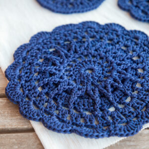 Blue crochet doily Lavinia, 22 cm
