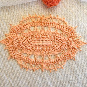 Sweet peach color doily Avis, 23x14 cm