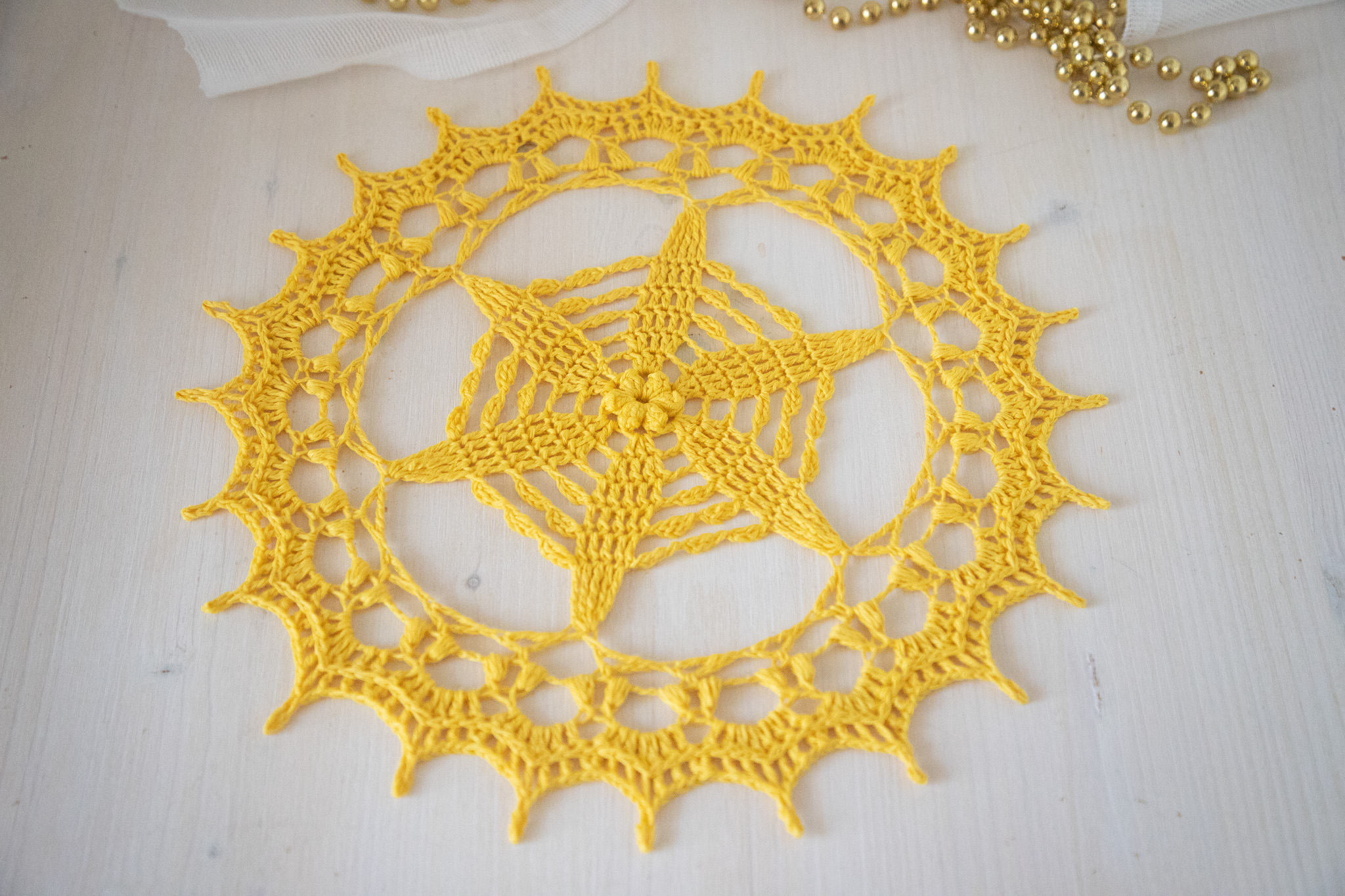 Yellow crochet doily Libena - Image 2