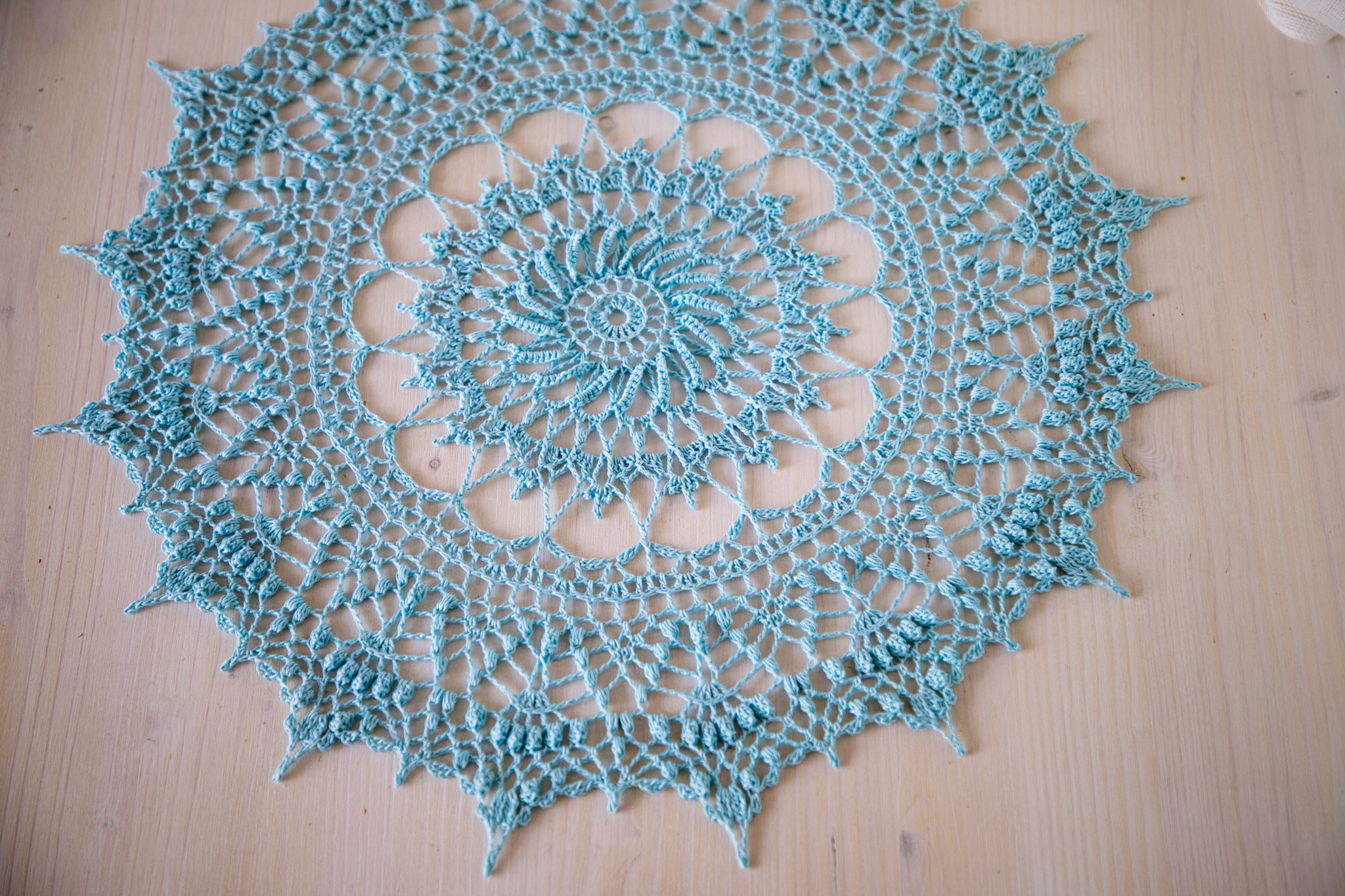 Blue crochet doily, Dagmar - Image 2