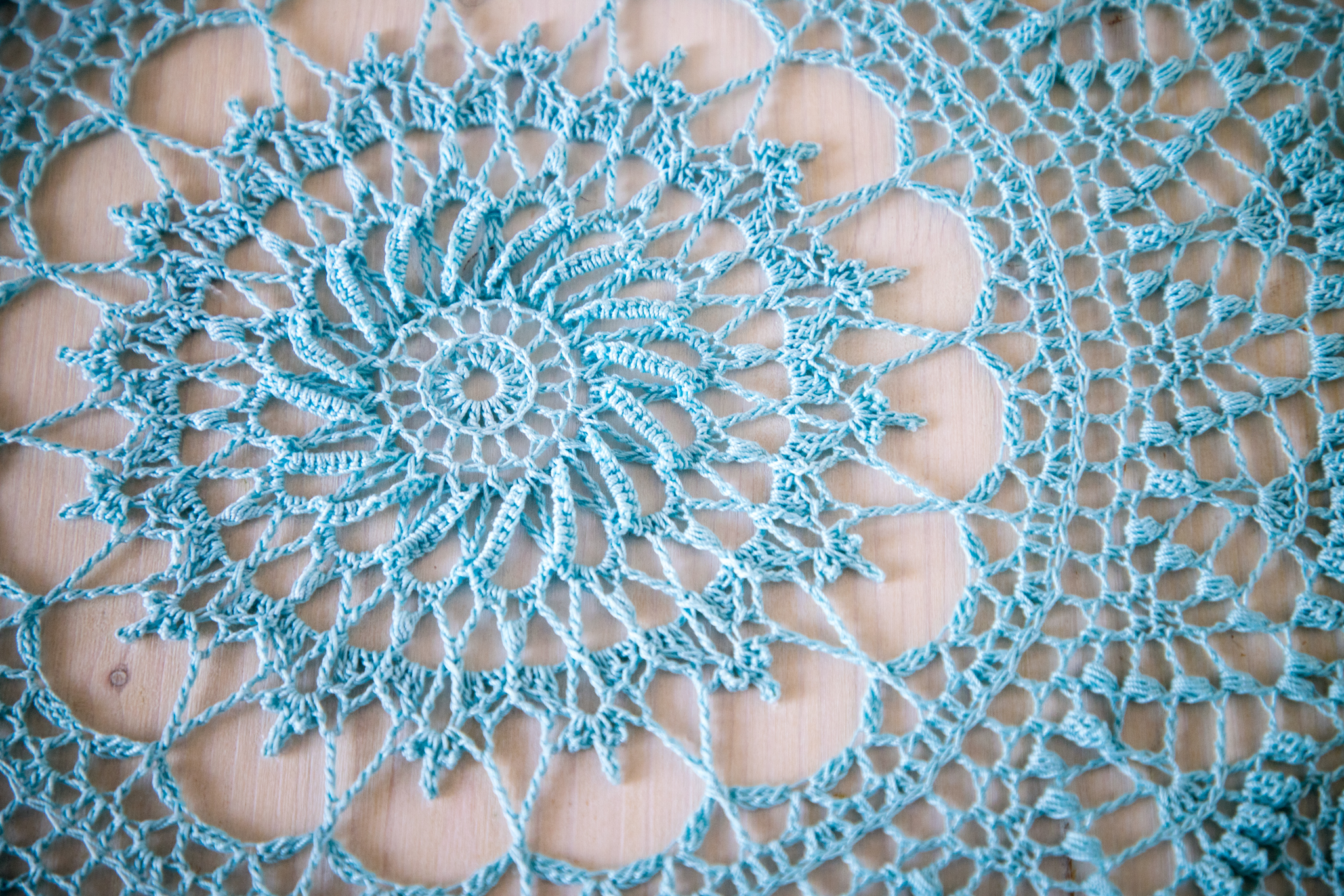 Blue crochet doily, Dagmar - Image 5