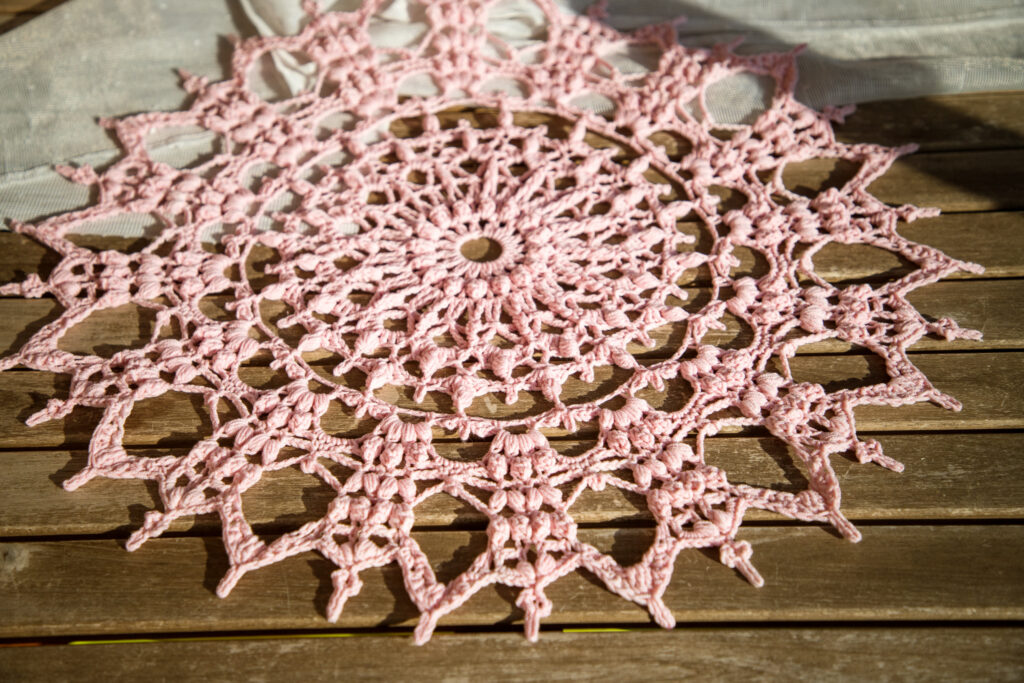 PDF Iveta crochet doily pattern
