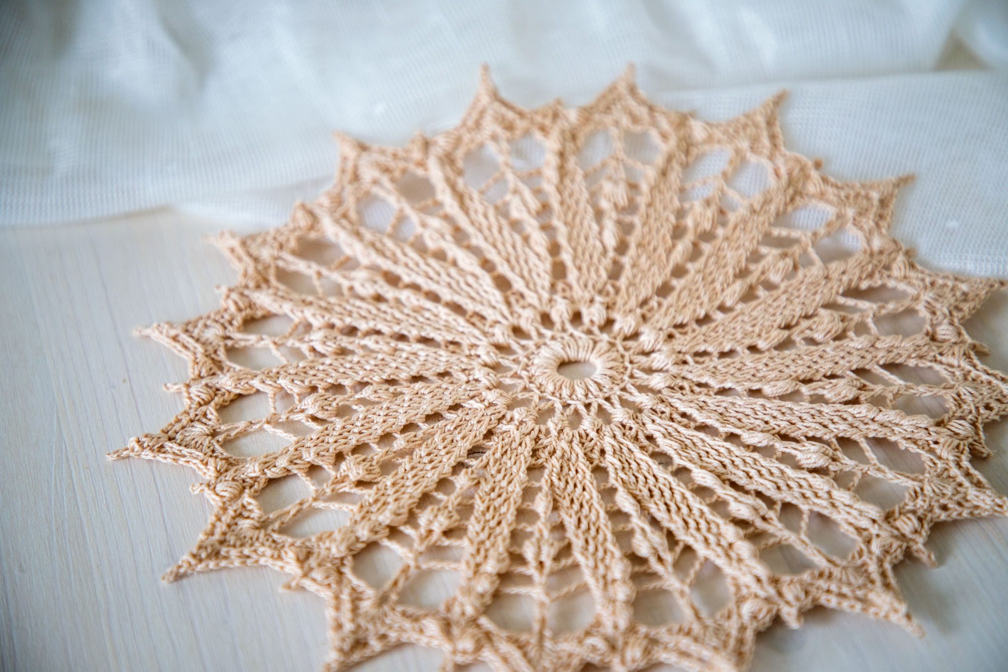 Beige crochet doily Dominika - Image 5