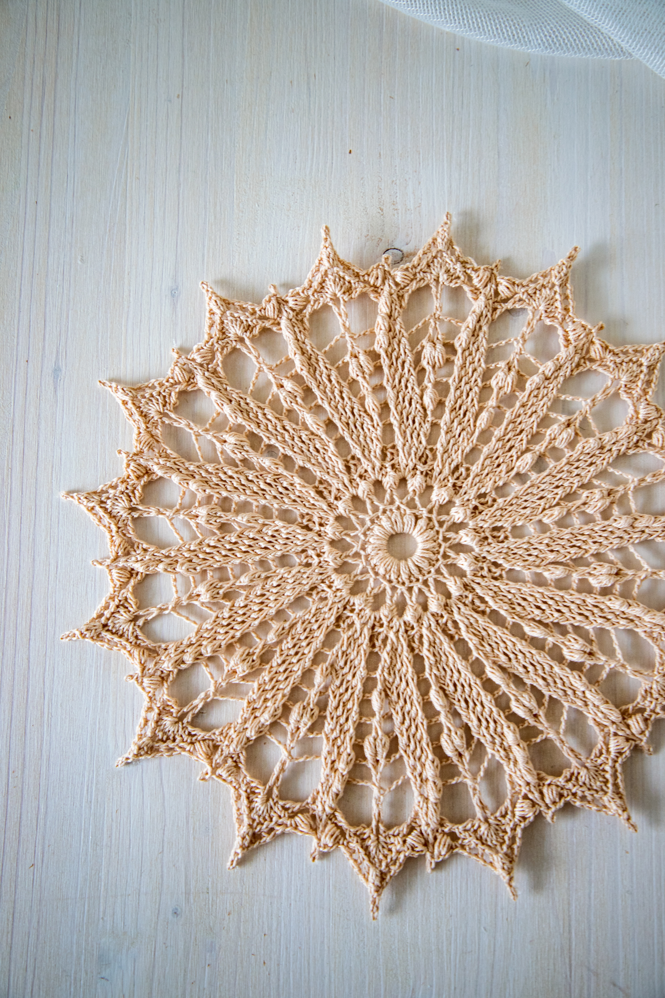 Beige crochet doily Dominika - Image 7