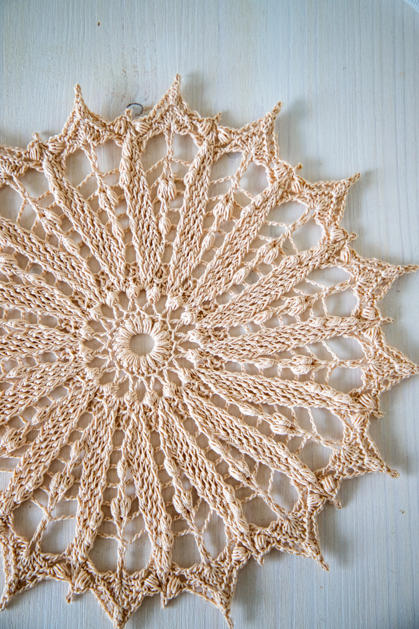 Beige crochet doily Dominika - Image 8