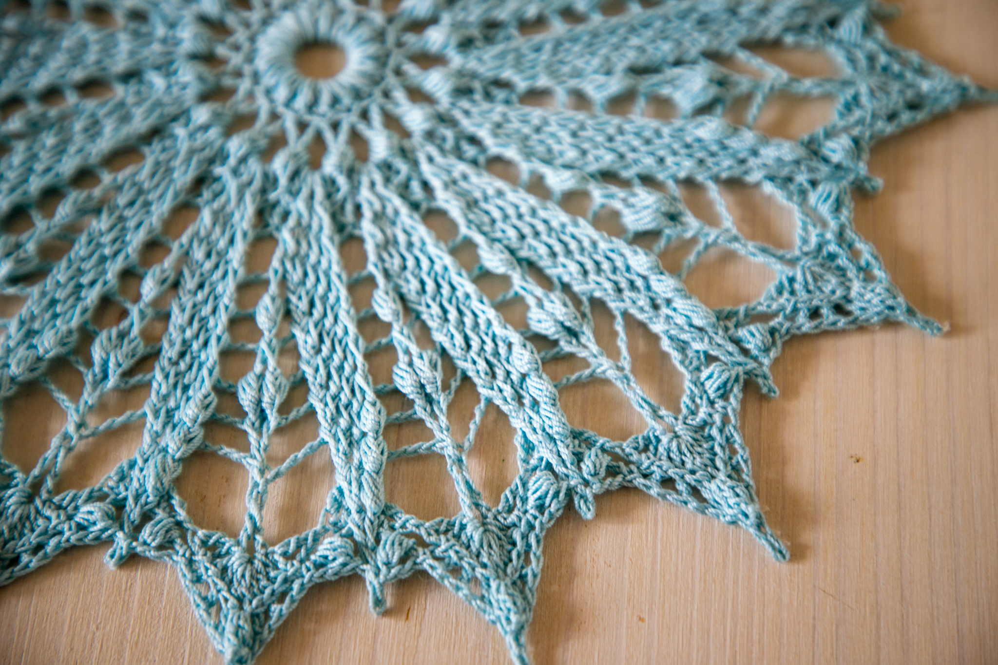 Blue crochet doily Dominika - Image 4