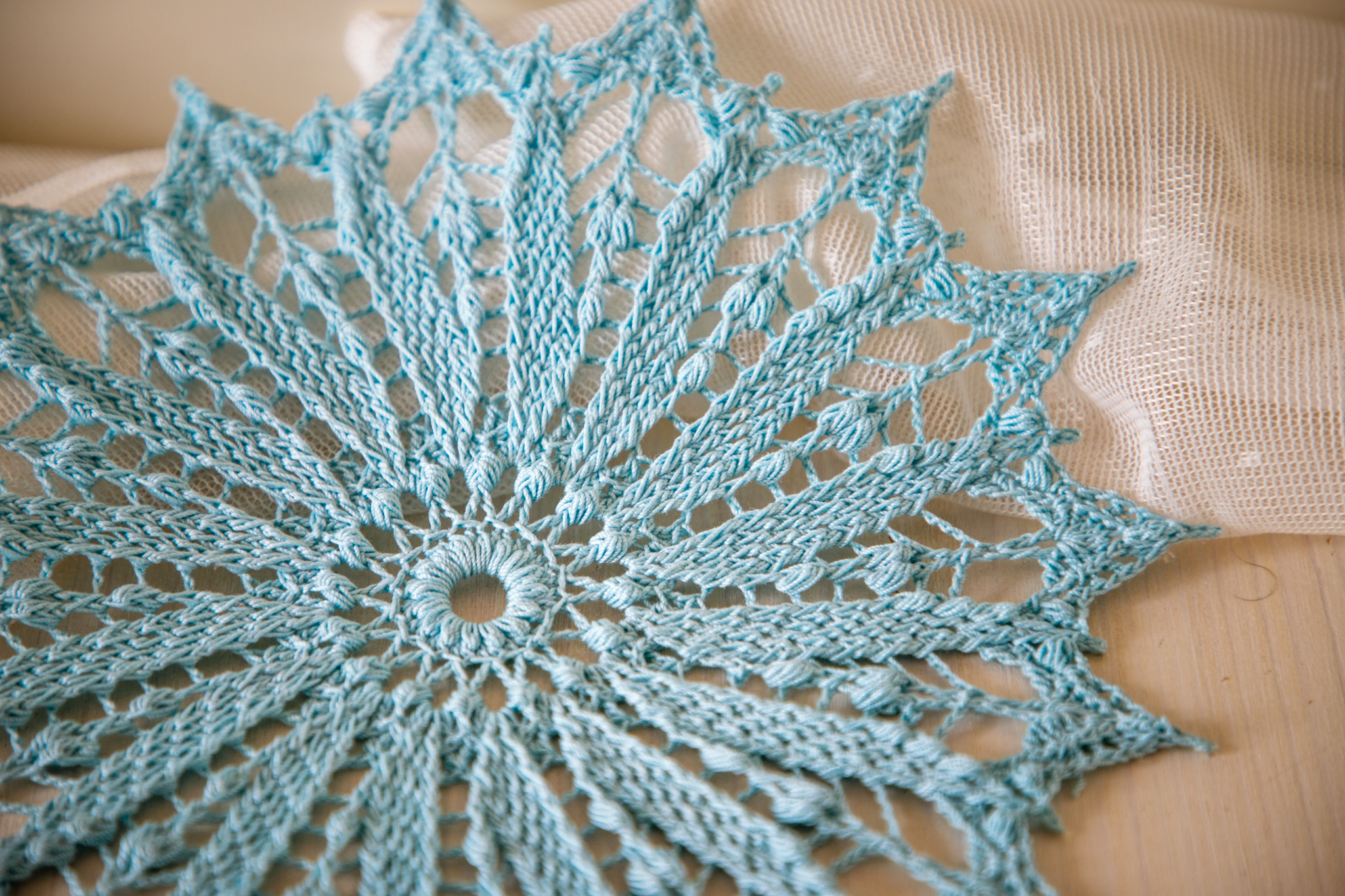 Blue crochet doily Dominika - Image 6