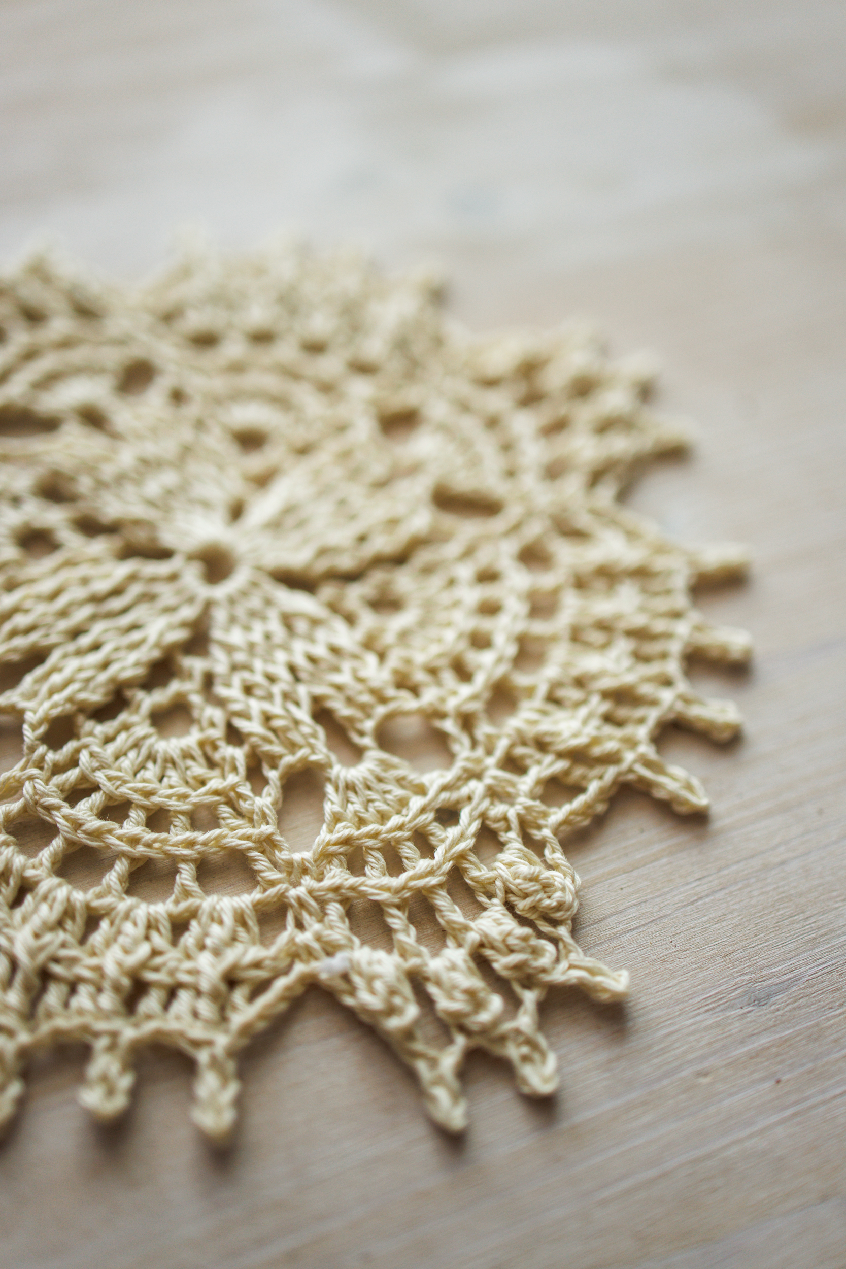 Crochet doily Marie, 15 cm - Image 8
