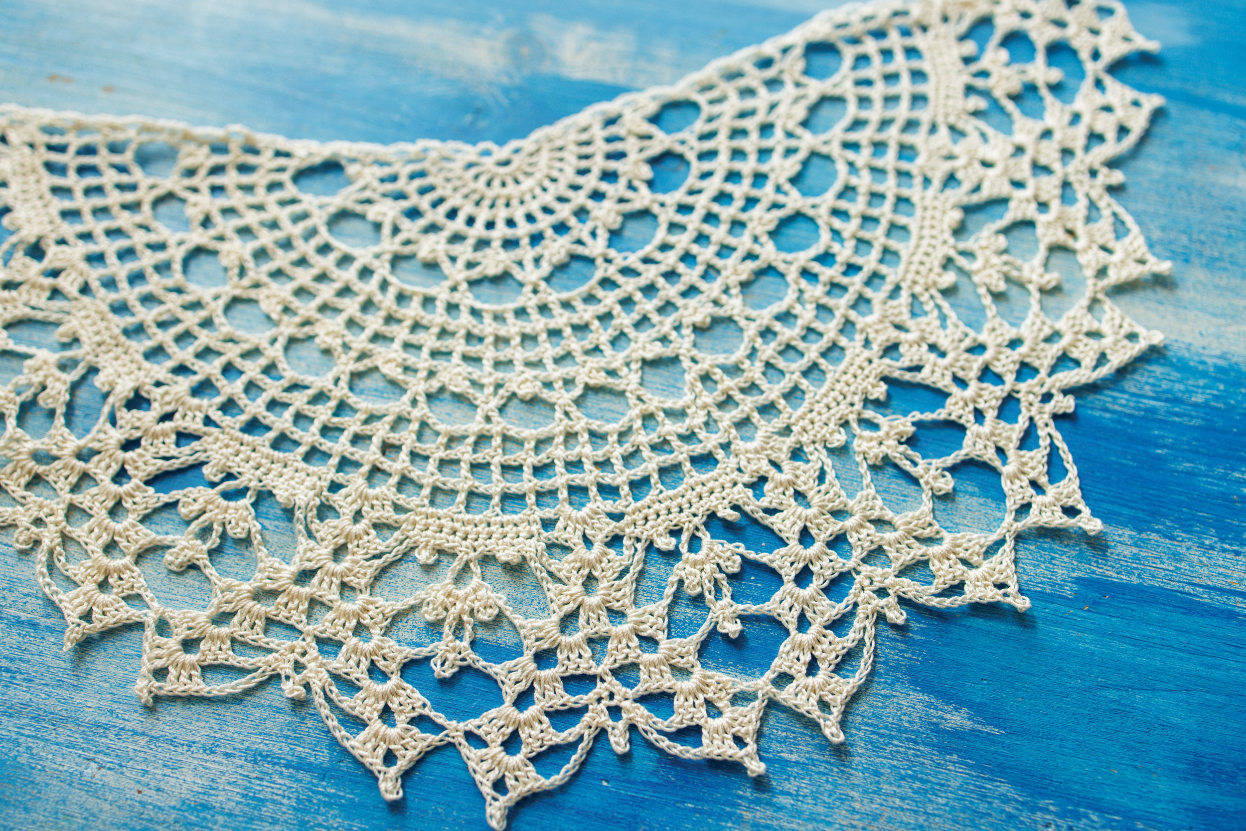 Lace headscarf - Image 3