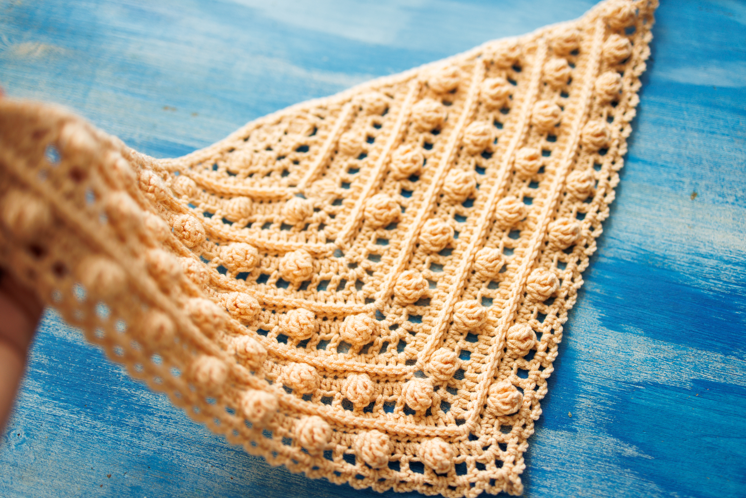 Textured crochet headscarf - Image 4