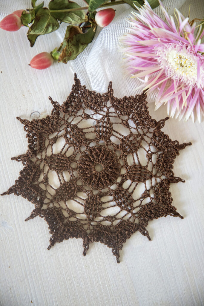 PDF Lea doily crochet pattern