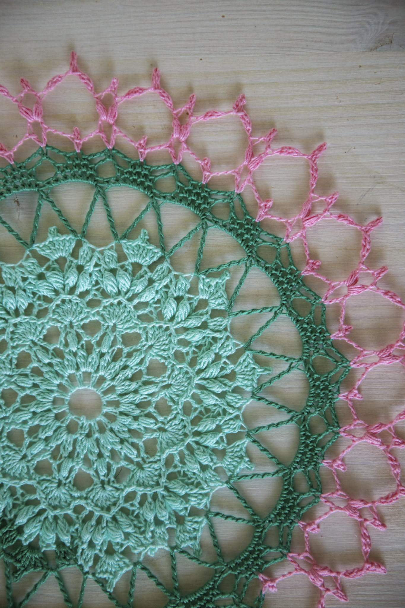 Colorful crochet doily, Jade, 26 cm - Image 4