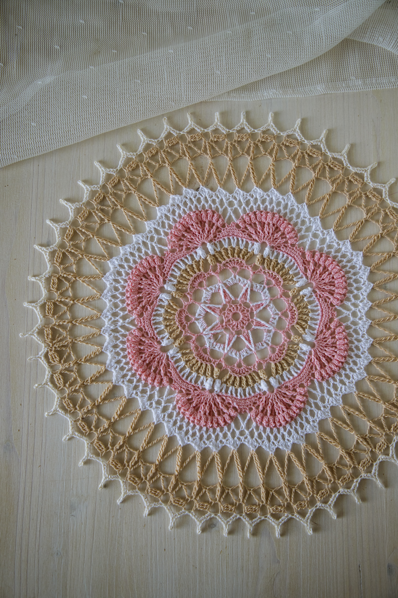 Crochet doily Sona, 35 cm - Image 2