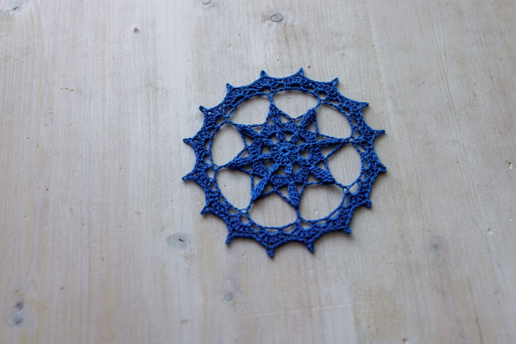 Blue crochet doily, 13 cm, lala