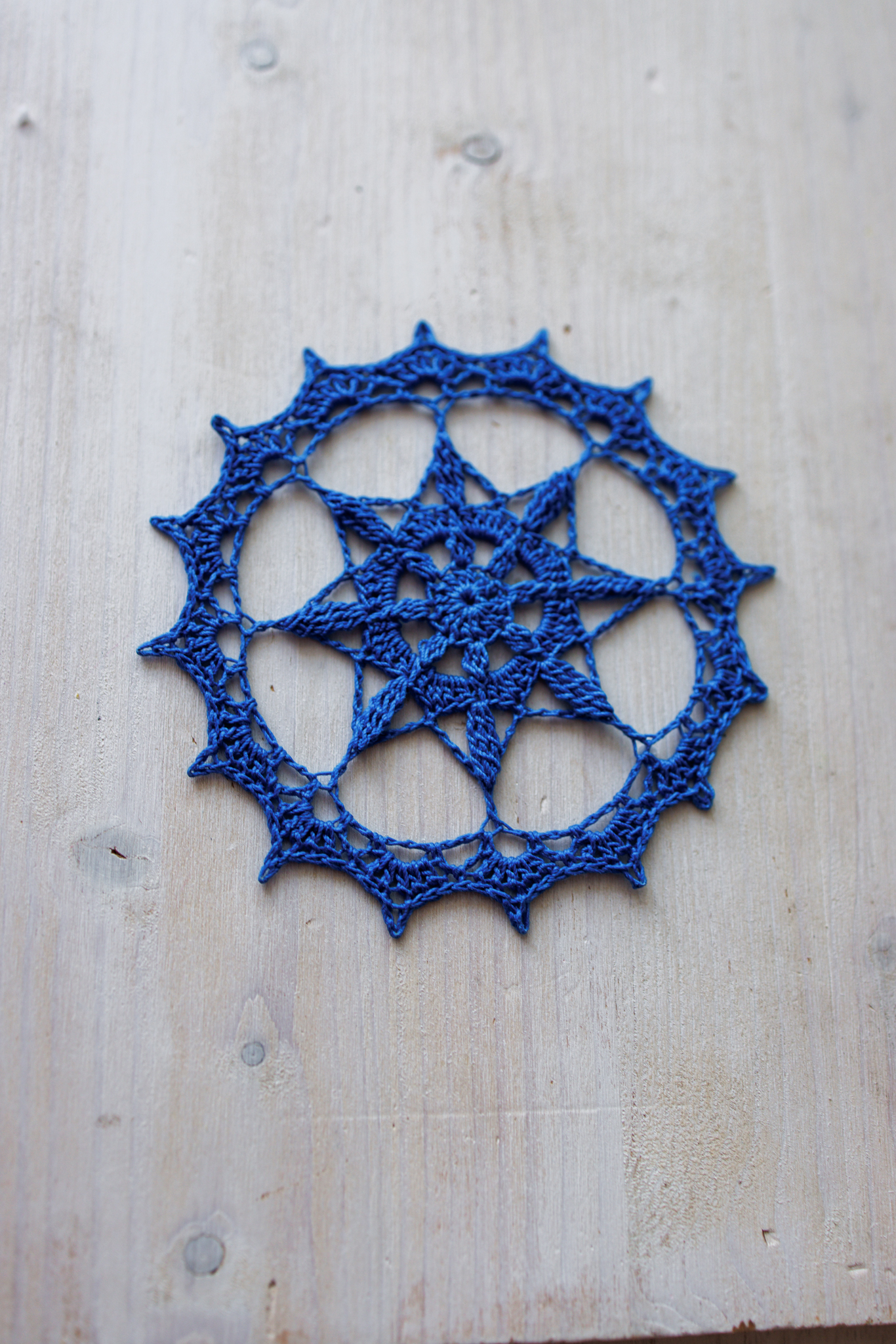 lala doily - free crochet pattern