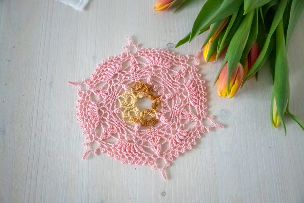 Vintage style crochet doily, 17 cm