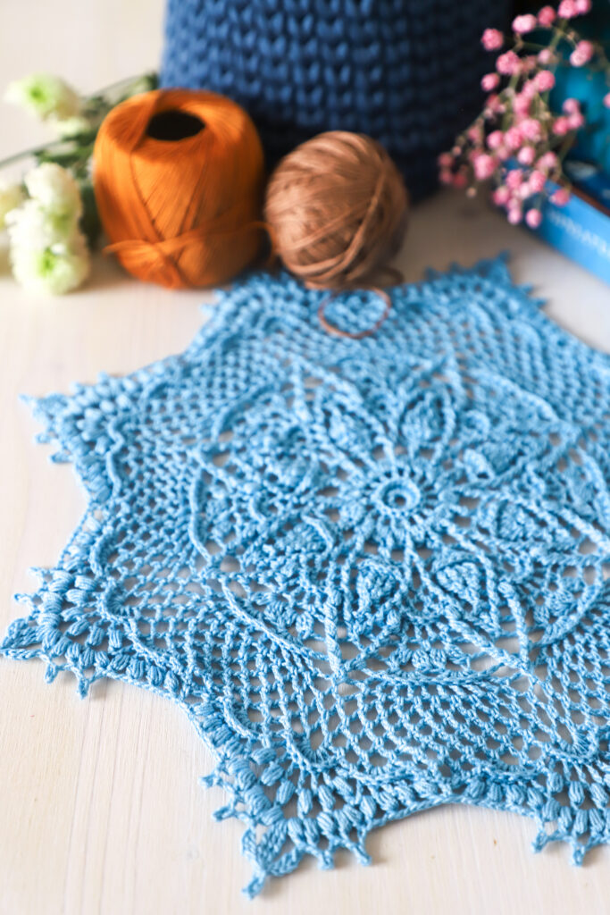 PDF London crochet doily designed by Olga Shalaeva