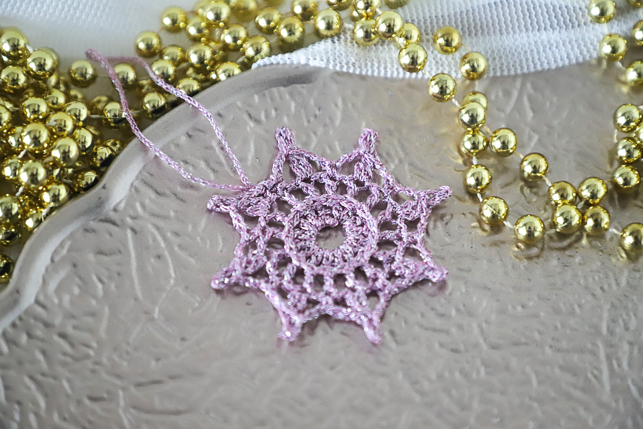 PDF Super quick and easy crochet snowflake pattern - Image 2